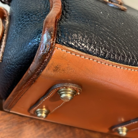 Dooney & Bourke Vintage  All Weather leather   Matches black or navy /brown trim - Picture 10 of 16